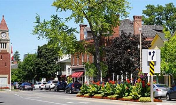 Clock tower downtown Niagara-on-the-Lake